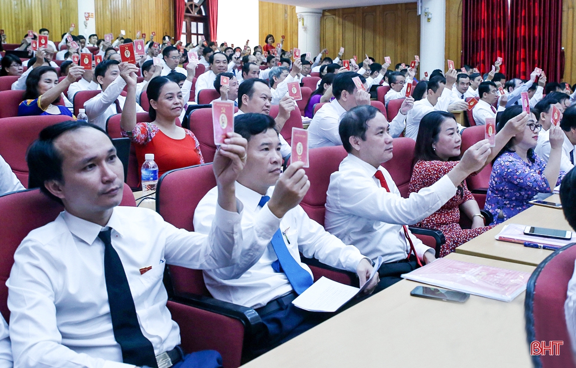 Đoàn kết, thống nhất thực hiện thắng lợi Nghị quyết Đại hội Đại biểu Đảng bộ Khối CCQ&DN Hà Tĩnh lần thứ XVI